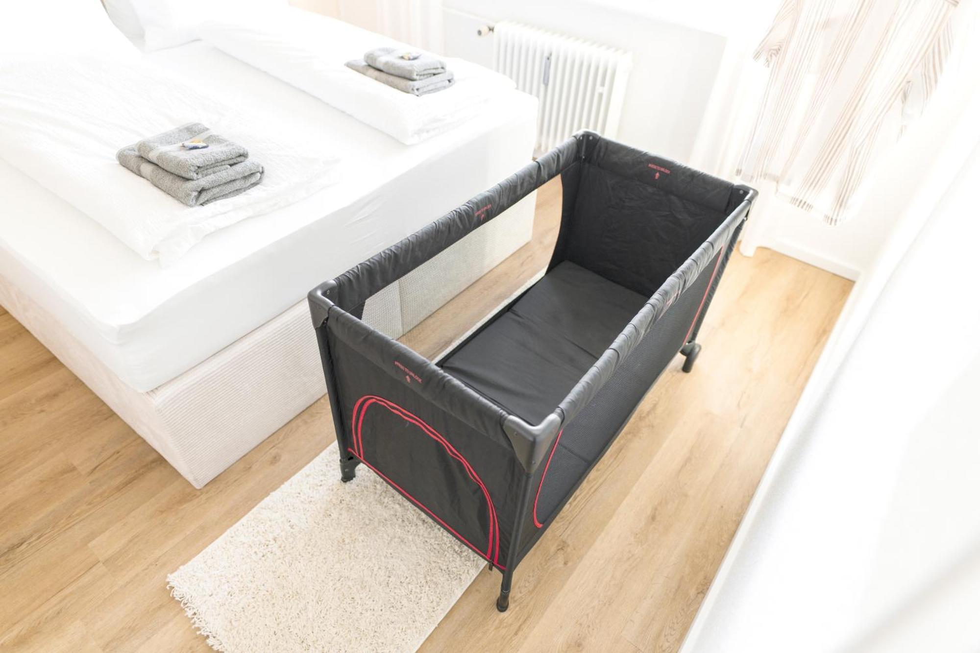 Wolfsburg Innenstadt - Happyhome - Direkt In Der Porschestrasse, 5 Personen & Kind, 3 Zimmer Kültér fotó